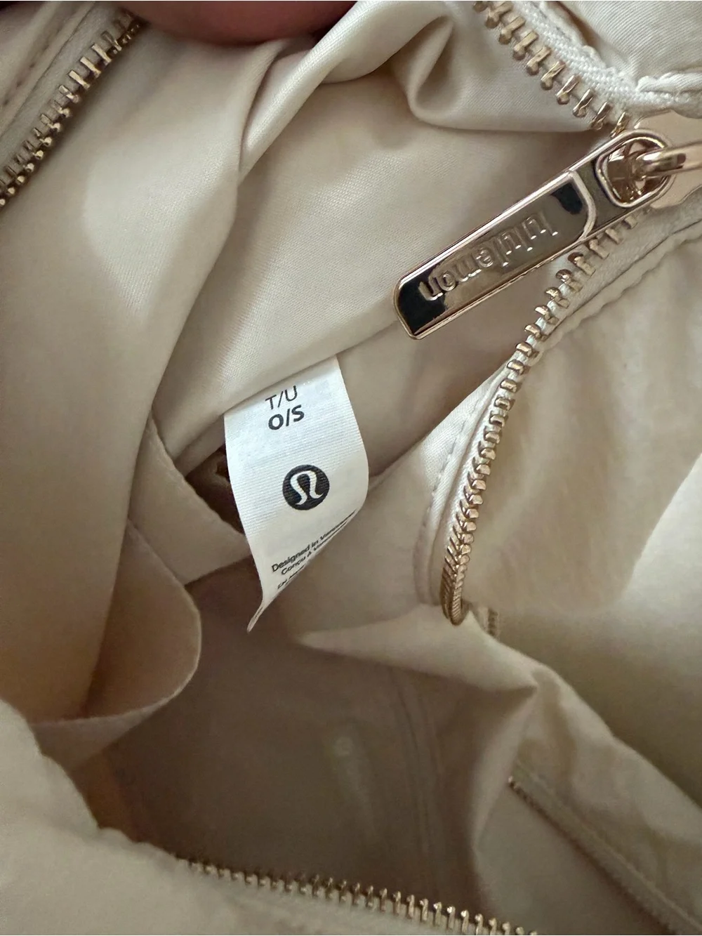 Lululemon convertible ruched crossbody bag